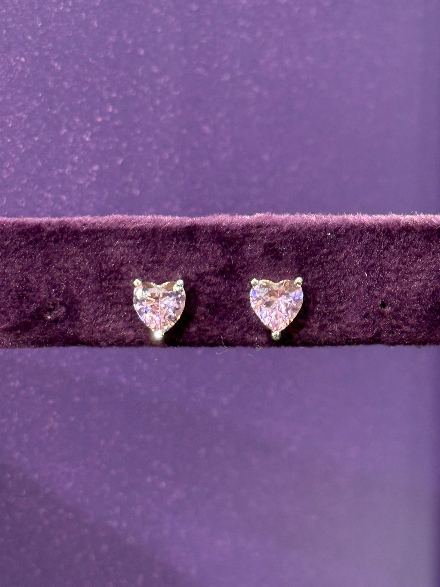 Studs de corazón - Plata de Ley 925