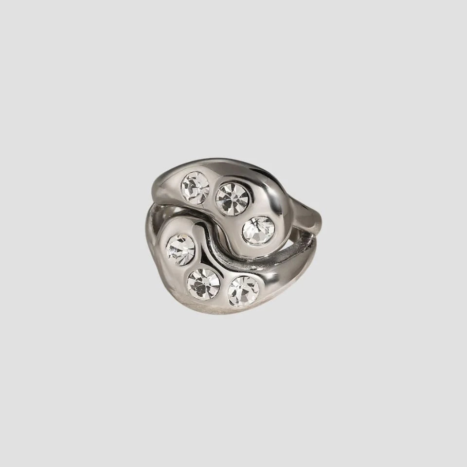 Anillo asimétrico ajustable - Romina