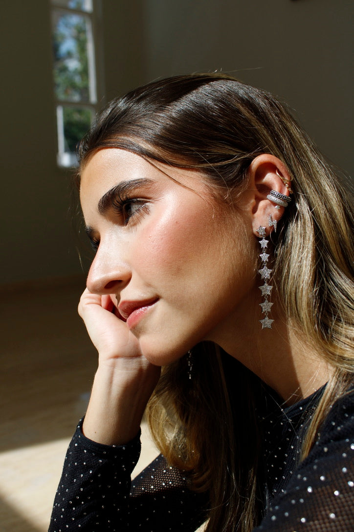 Zarcillo tira de estrellas colgando - Plata de ley 925