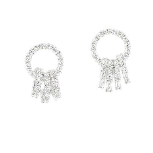 Emiliana Aros con zircones