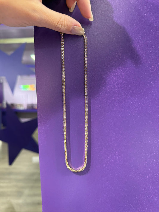 Cadena de tenis morada