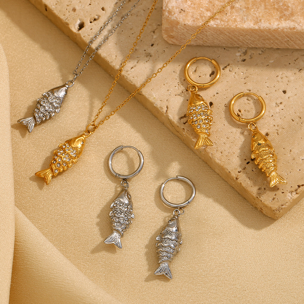 The fish vibes collar