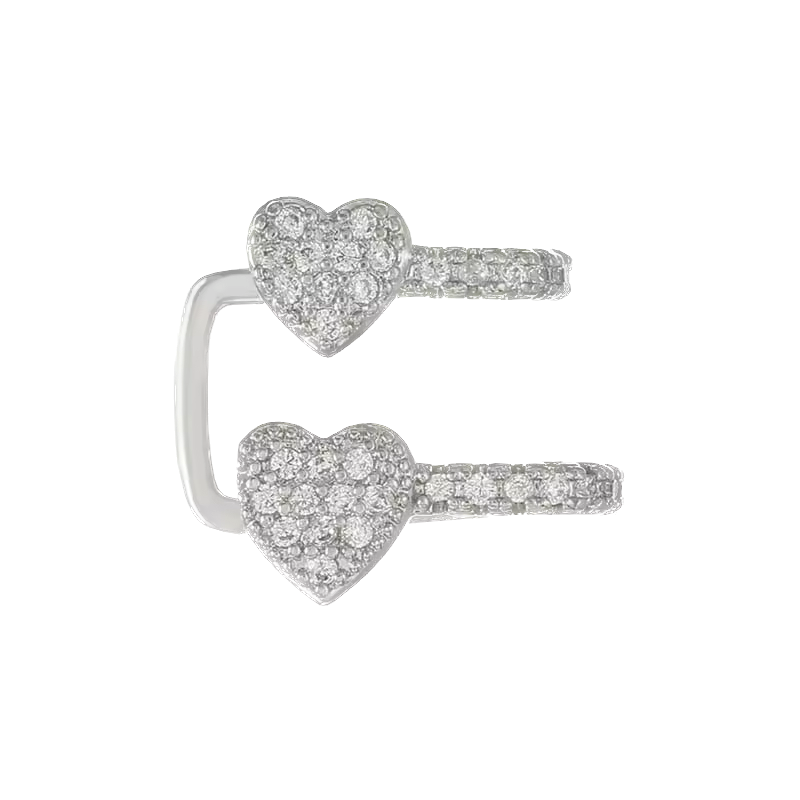 Ear cuff de corazones